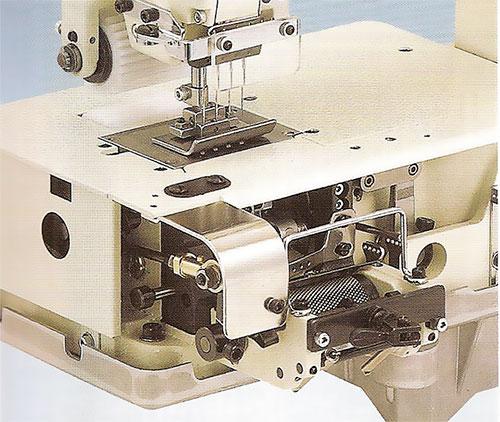 imagem prévia do produto: Elastiqueira 04 agulhas base plana DFB-1404PMD